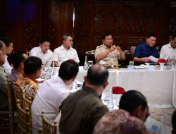 Presiden RI Prabowo Subianto Gelar Rapat di Kertanegara, Bahas Ketahanan Pangan hingga Perbaikan MBG