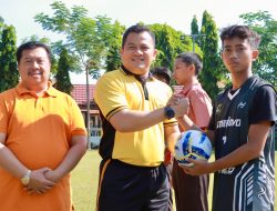 Kapolres Jombang Didampingi Bupati Pimpin Apel Pembukaan Lomba Kamtibmas