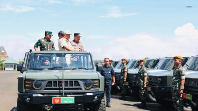 Satu Tahun Pemerintahan Indonesia, Bangun Pertahanan Kuat, Mandiri, dan Bermartabat