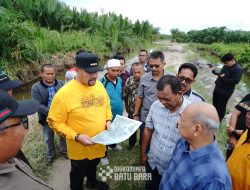 Bupati Batu Bara Tinjau Sungai Tertutup di Desa Nenas Siam, Upaya Normalisasi Dimulai