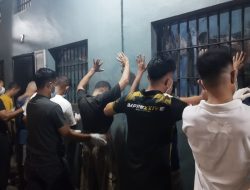 Deteksi Dini Gangguan Kamtib, Petugas Lapas Labuhan Ruku Gelar Razia di blok Akasia
