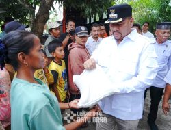 Bupati Batu Bara Bersama Bapanas Serahkan Bantuan Terhadap Korban Banjir