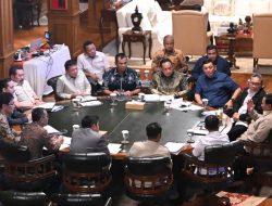 Menhan Hadiri Rapat Kabinet di Hambalang, Presiden Pastikan Program Strategis Nasional Tepat Sasaran