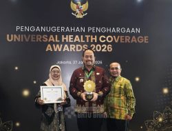 Komitmen Jamin Kesehatan Masyarakat, Bupati Batu Bara Raih Penghargaan UHC Pratama