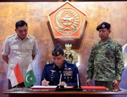 Kementerian Pertahanan dan Kepala Staf AU Pakistan Membahas Penguatan Kerja Sama Strategis