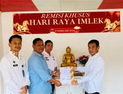 Momentum Imlek Penuh Harapan: Satu Warga Binaan Lapas Kelas IIA Labuhan Ruku Terima Remisi Khusus