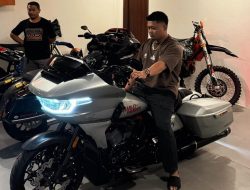 Harley Tanpa Pelat, Caption Menantang: Gaya Hidup Wakil Rakyat Badung Ini Disorot, Publik Minta Klarifikasi
