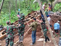 Jembatan Harapan di Sungai Brakah: Prajurit Kodim 0704/Banjarnegara dan Warga Satukan Dua Dusun