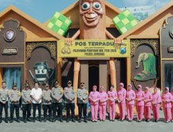 Kapolres Jombang Tinjau Pospam Operasi Ketupat Semeru 2026, Serahkan Tali Asih untuk Tingkatkan Semangat Petugas