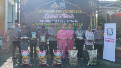 Tebar Peduli Jelang Idul fitri, Polres Jombang Salurkan 3,3 Ton Zakat Fitrah untuk Masyarakat