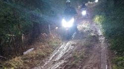 Bertahun-tahun Rusak, Warga Pummussi Desak Perbaikan Jalan Poros