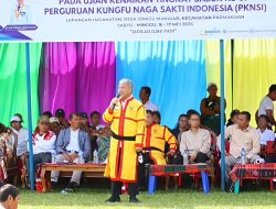 Senator Mohammad Nuh Dikukuhkan Jadi Penasihat PKNSI, Terima Sabuk Hitam Kehormatan Bintang 5