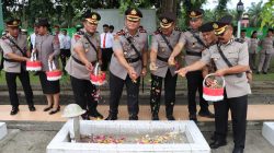 Ziarah dan Tabur Bunga di Makam Pahlawan Kisaran, Polres Batu Bara dan Polres Asahan Kenang Jasa Para Pahlawan Jelang Hari Bhayangkara Ke-80