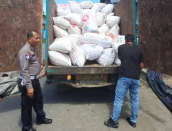 Polres Batu Bara Dukung Ketahanan Pangan Salurkan Hasil Panen Jagung Ke Bulog Asahan