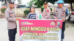Minggu Kasih Polsek Air Putih: Sembako untuk Warakawuri, Kepedulian Polri Tak Pernah Pudar