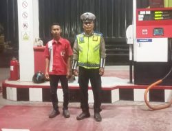 Patroli Tengah Malam Satlantas Batu Bara, Antisipasi Kemacetan di SPBU Durian Sei Balai