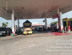 Truk Misterius Isi Solar Bersubsidi di SPBU Mandiraja Wetan, Dugaan Pelat Tak Sesuai Jadi Sorotan