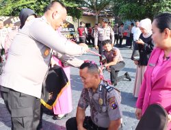 Kapolres Batu Bara Pimpin Upacara Kenaikan Pangkat 34 Personel