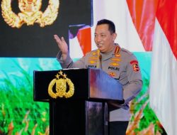 Kapolri Listyo Sigit Prabowo di Tengah Badai: Keteguhan Memimpin, Keberanian Membersihkan Institusi